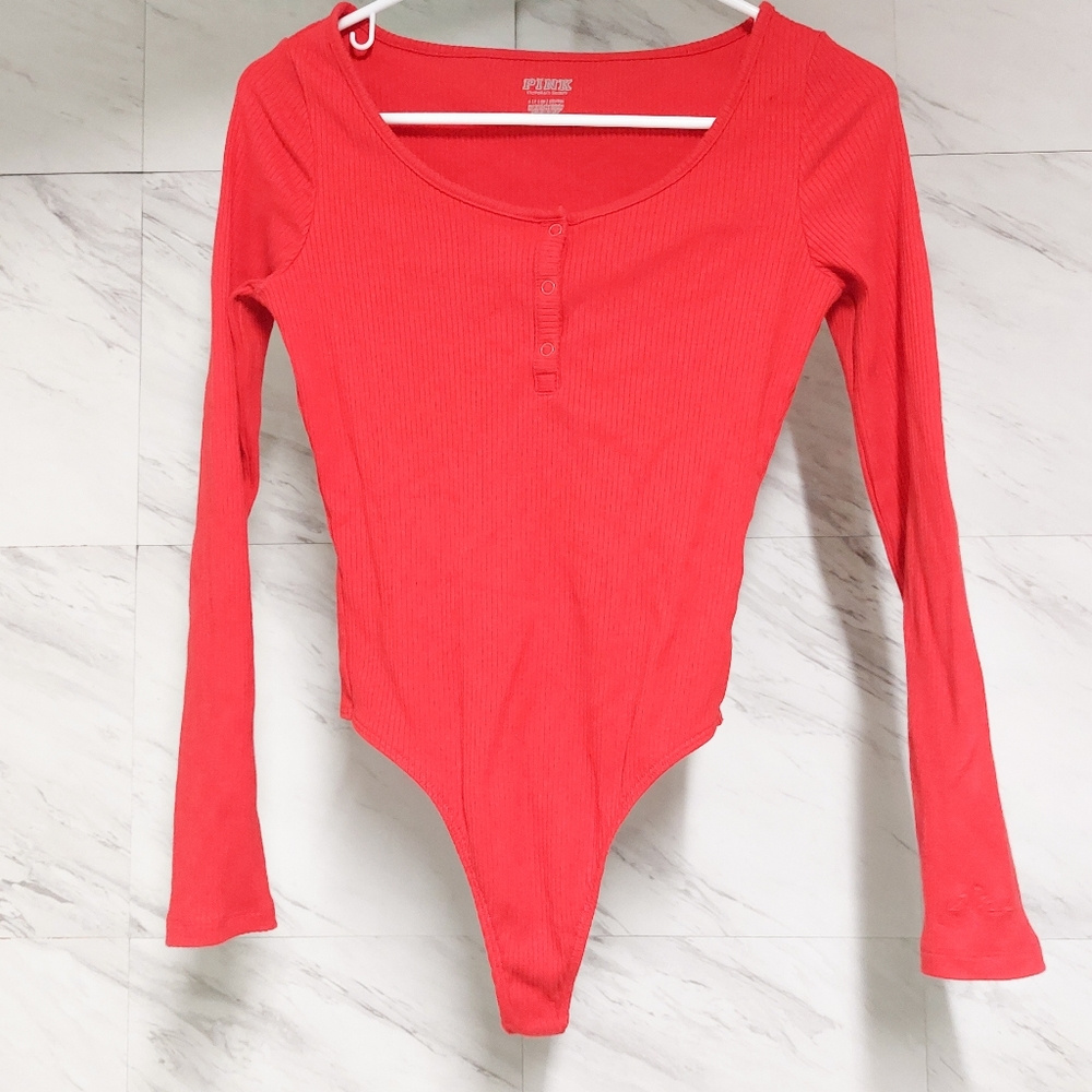 3/$30 NWOT VS PINK Red Bodysuit